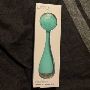 PMD Smart Facial Cleansing Device